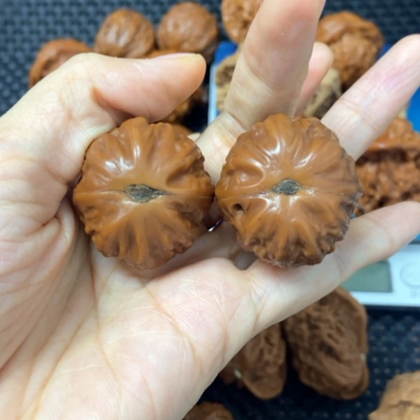 【闪购商品】桃核吊坠