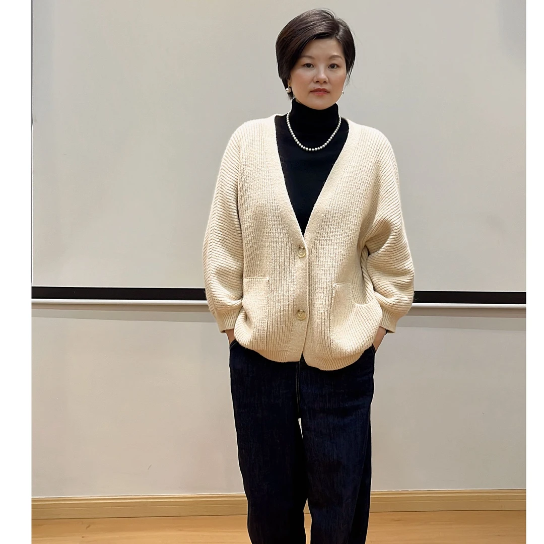 元宝针宽松纽扣开衫通勤时尚大气女简约