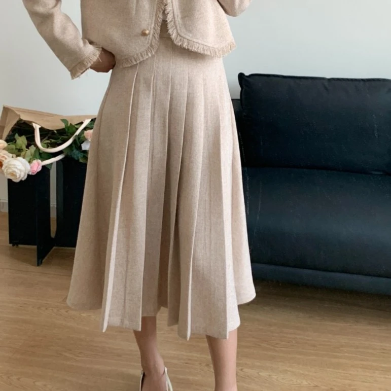 拉夏贝尔25春季法式气质百褶燕麦显瘦百搭半裙现货清仓 6876 BQC