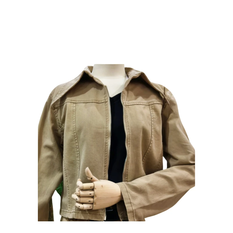 秋冬新款，长袖纯棉，深卡其，休闲牛仔上衣，百搭，复古，时尚，春秋款。