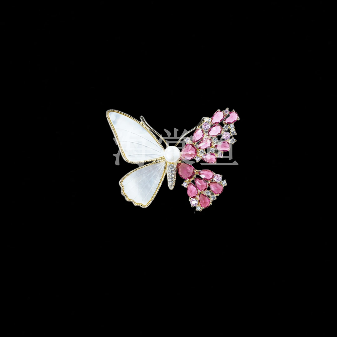 铜合金贝壳胸针 优雅气质百搭白贝粉蝶胸针3827