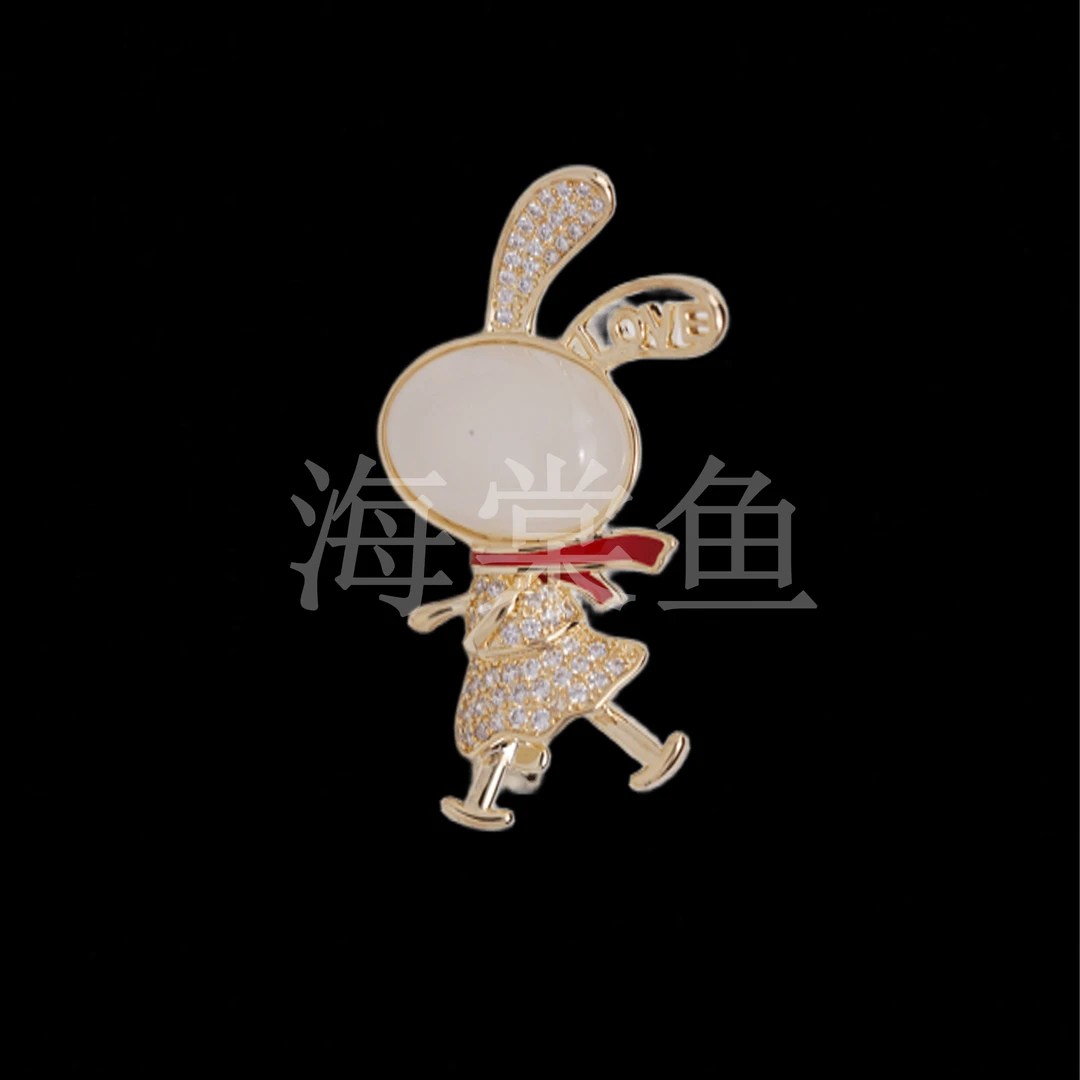 铜合金合成锆石胸针 MN424可爱红领巾兔胸针