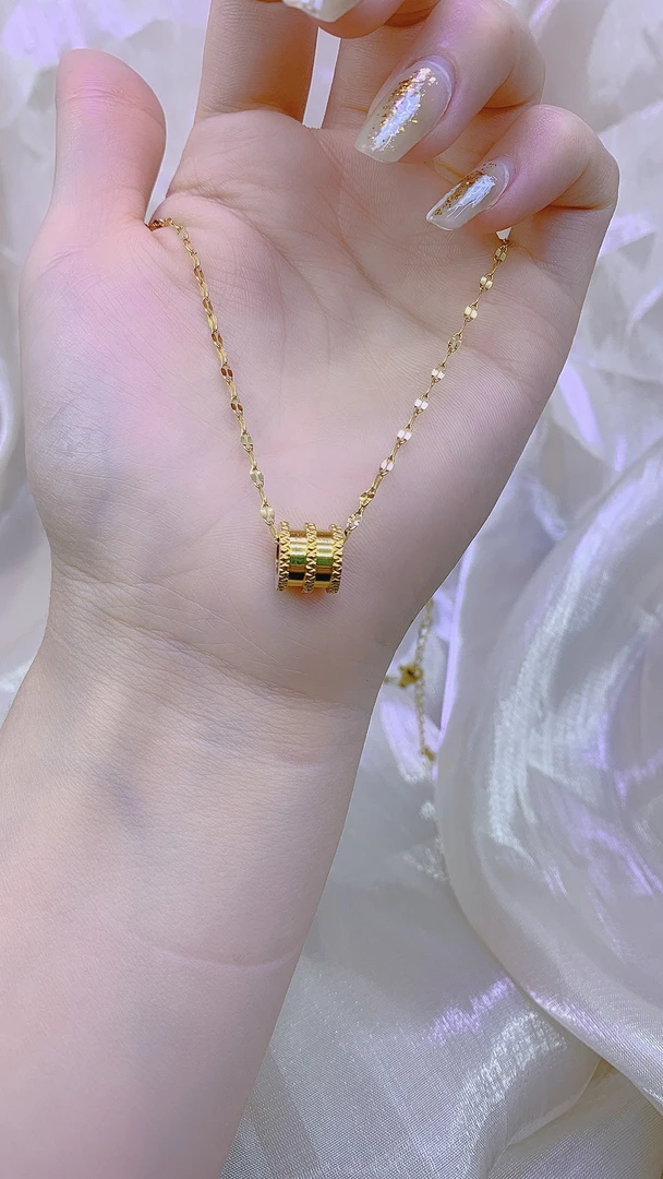 钛钢项链 水波纹小蛮腰项链