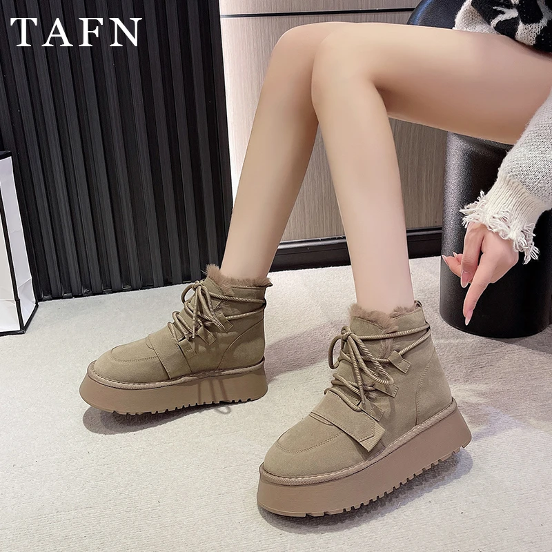 百搭冬季新款皮毛一体雪地靴女潮短筒加绒短靴子厚底马丁高帮女鞋