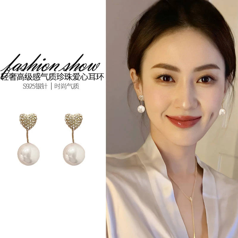 铜合金仿珍珠耳饰 奥特莱斯18K金耳环耳坠饰品女轻奢高档珍珠耳钉