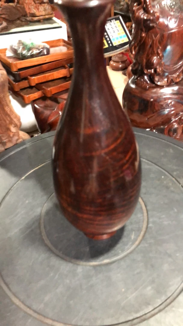 大红酸枝木水波纹花瓶