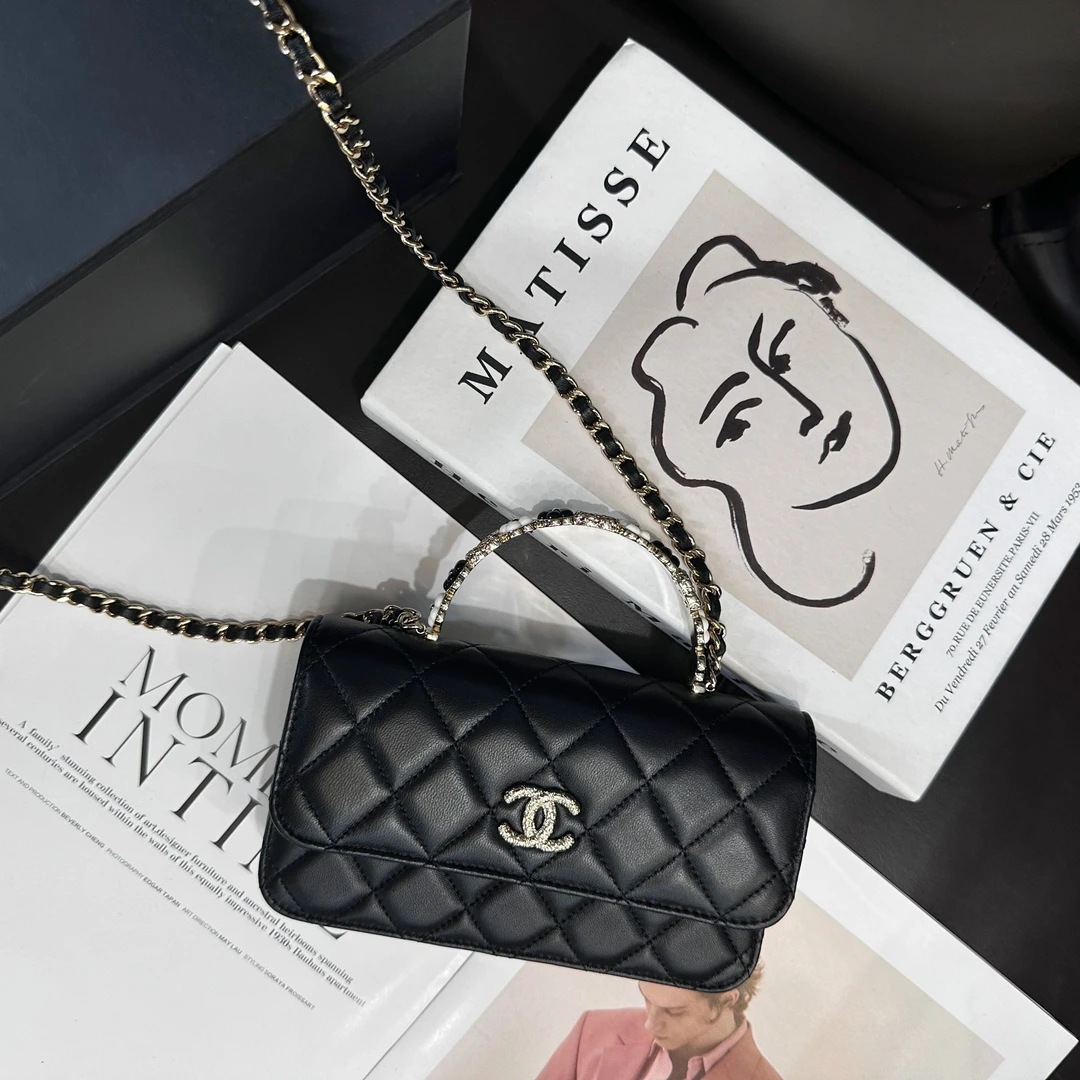 95新 Chanel/香奈儿 黑金山茶花手柄手机包