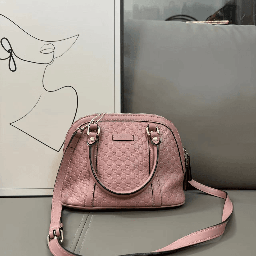 95新 GUCCI/古驰 粉色金扣贝壳斜跨包/11822032