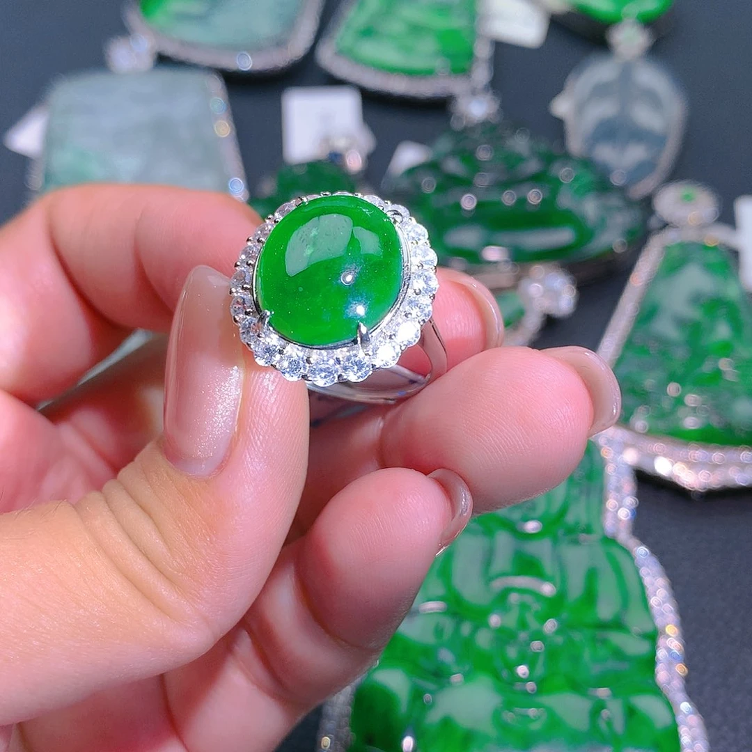 翡翠颈饰银S925镶嵌翡翠