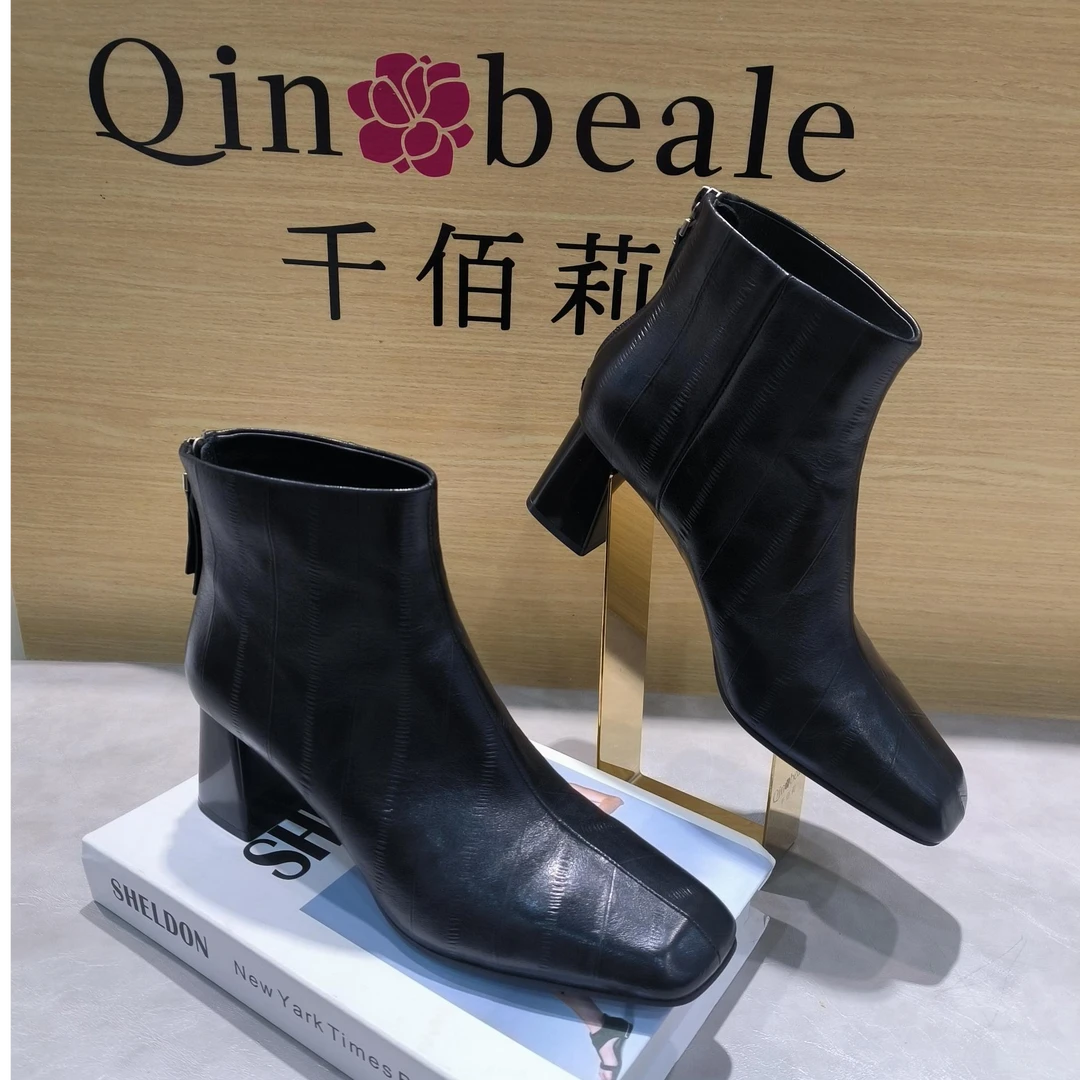 Qin&beale/千佰莉断码39  时尚 气质 全牛皮方根短靴 H1015
