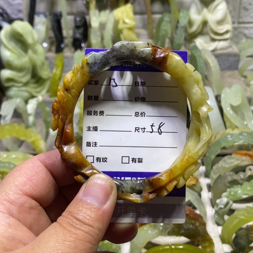 【闪购商品】蛇纹石玉手镯未镶嵌M****e