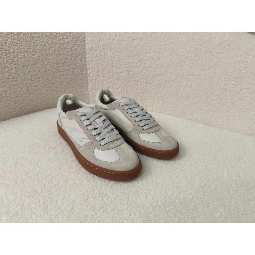 老王甄选 2024新款 女士简约百搭平底低帮德训鞋