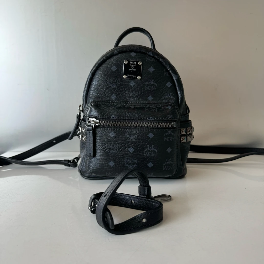 99新 MCM 黑色mini双肩包 99新 陈辰奢选