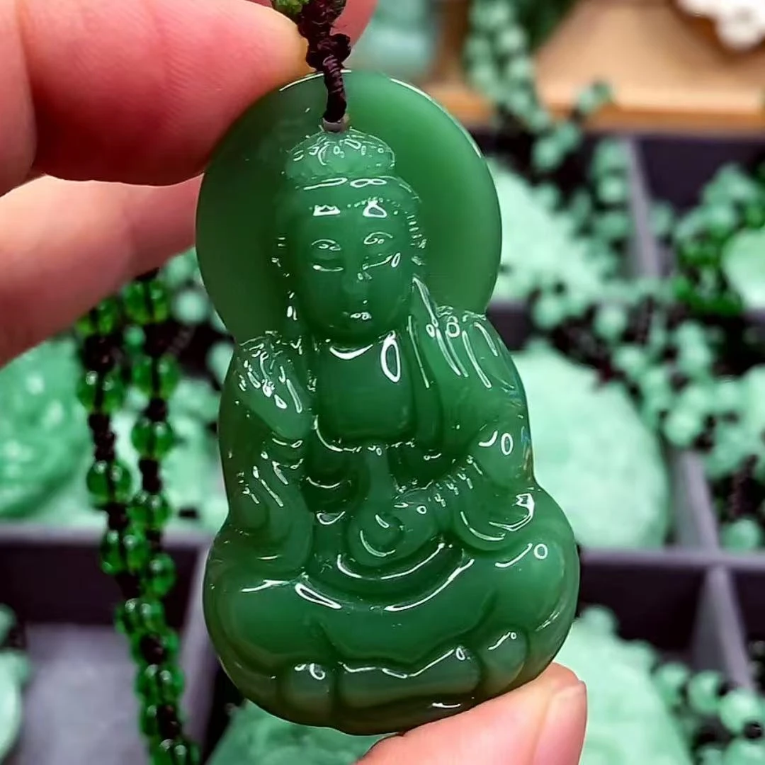 3.深绿八角观音吊坠经典百搭款