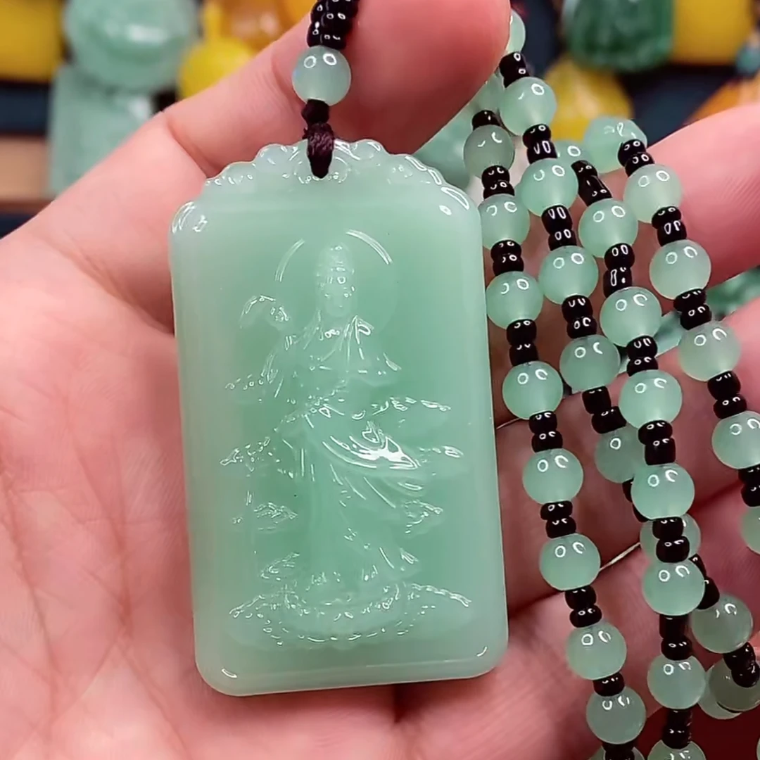 3.浅绿锦鲤观音经典百搭男女同款吊坠
