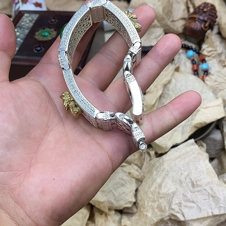 滴血莲花菩提吊坠