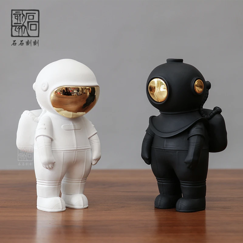 现代轻奢太空人宇航员车载好物酒柜装饰品儿童房摆件男友生日礼物