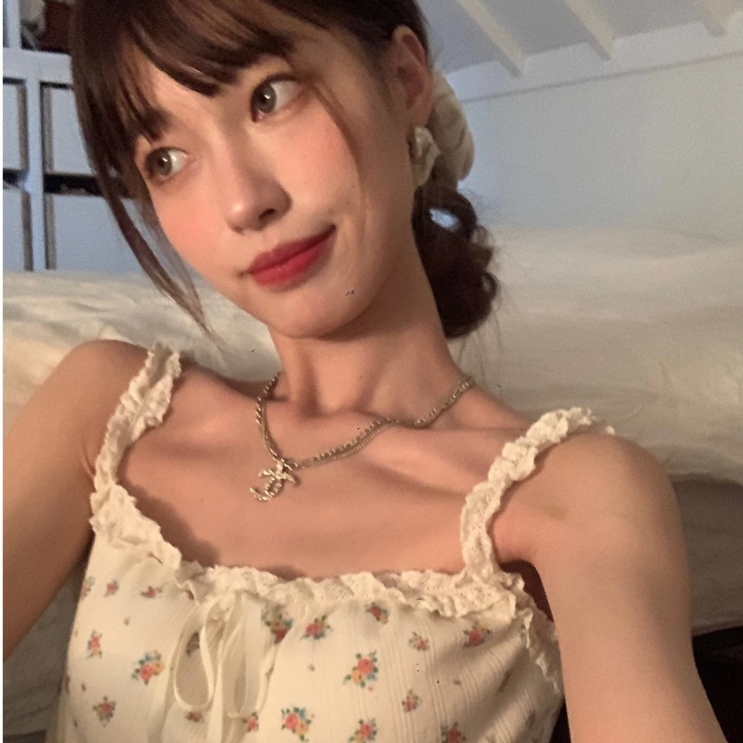 SourceWithU  五月花期 经典版型法式碎花自带胸垫吊带