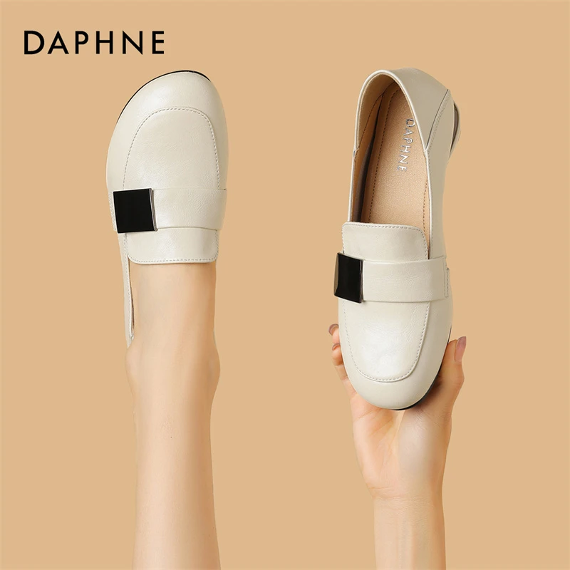 达芙妮女鞋时尚春软底中口女款复古粗跟优雅英伦风套脚圆头单鞋