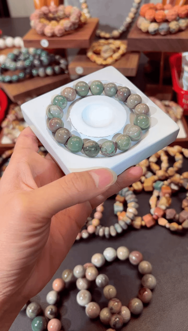 【闪购商品】石英质玉手链未镶嵌00