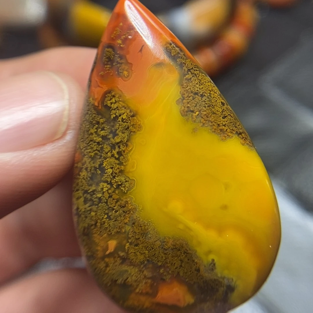 【闪购商品】玛瑙/玉髓颈饰未镶嵌哆*