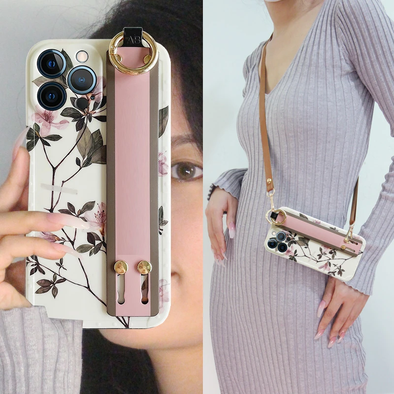 富贵花苹果14promax手机壳新款iphone13腕带12保护套11女全包镜头