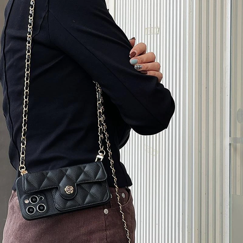 高级感皮质卡包苹果iphone15promax新款小金球挂链13斜跨手机壳女