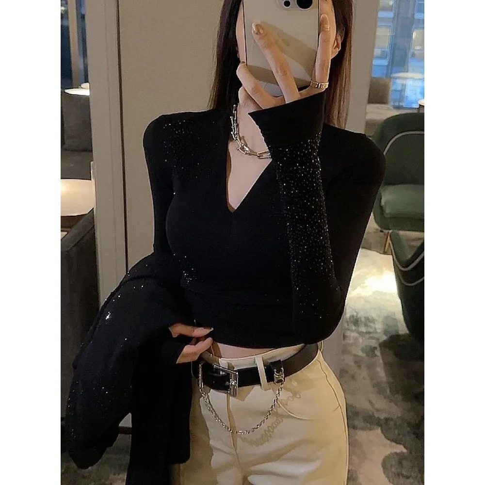 法式高级感烫钻长袖V领T恤女秋装修身显瘦上衣正肩设计感打底衫潮