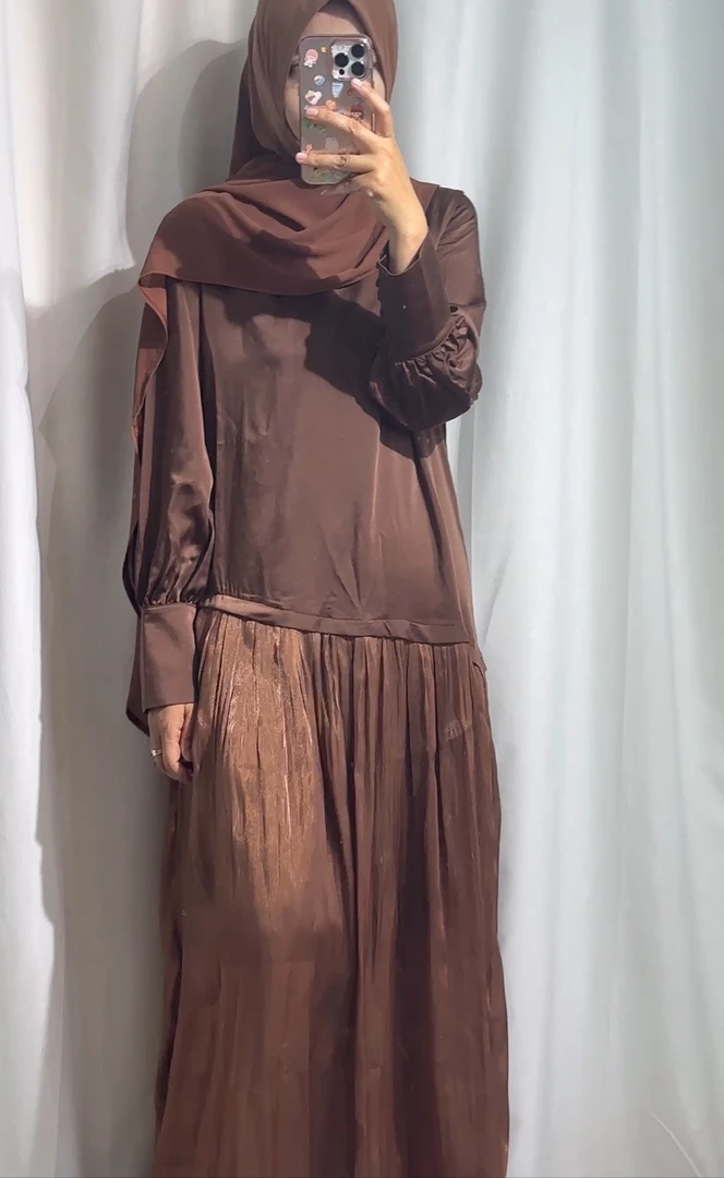 简约轻奢连衣裙女装连衣裙裙子气质显瘦百搭拼接长款