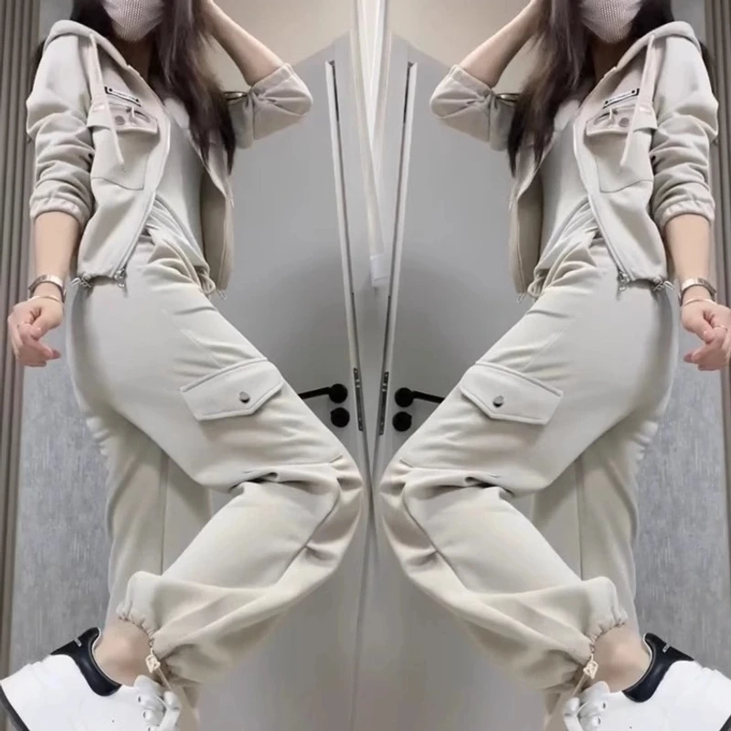 工装休闲运动套装女2024春秋新款连帽短款上衣阔腿裤炸街俩件套潮