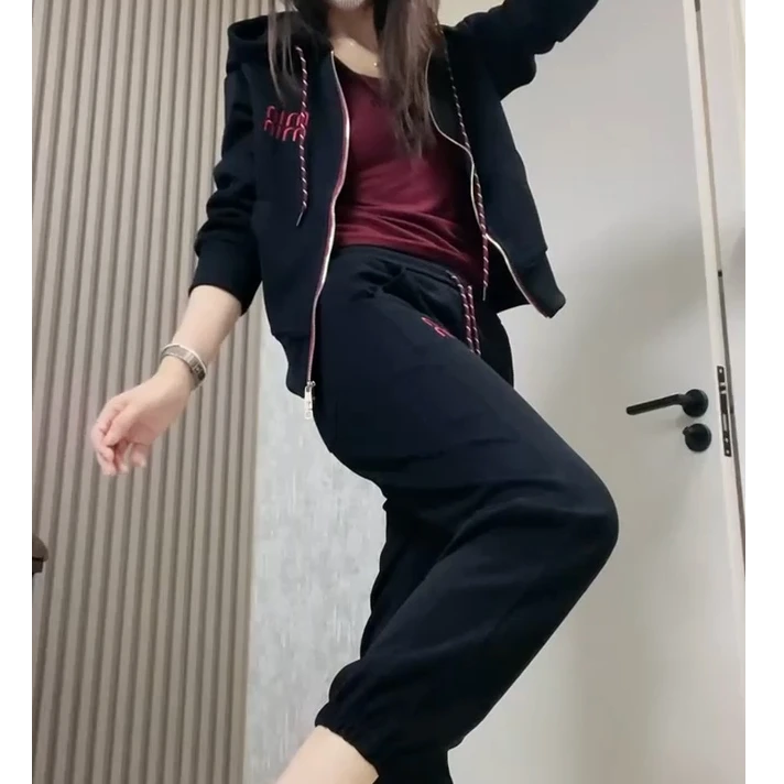 2024年秋季新款时尚洋气百搭休闲刺绣开衫拉链连帽上衣卫裤两件套