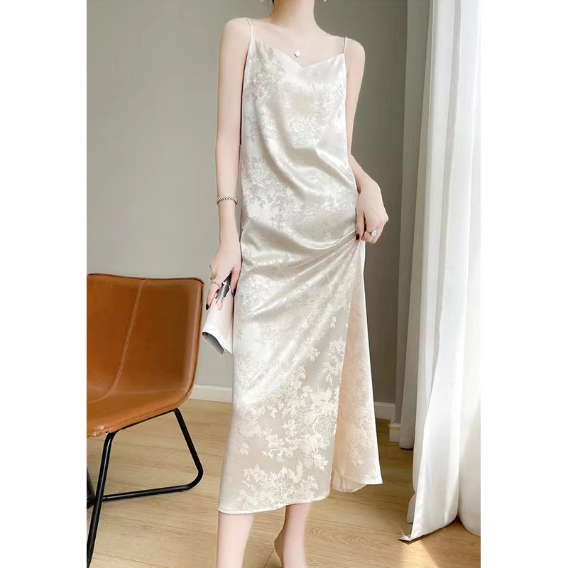 女装连衣裙女显瘦气质法式长裙复古中式提花中国风白色设计感裙子