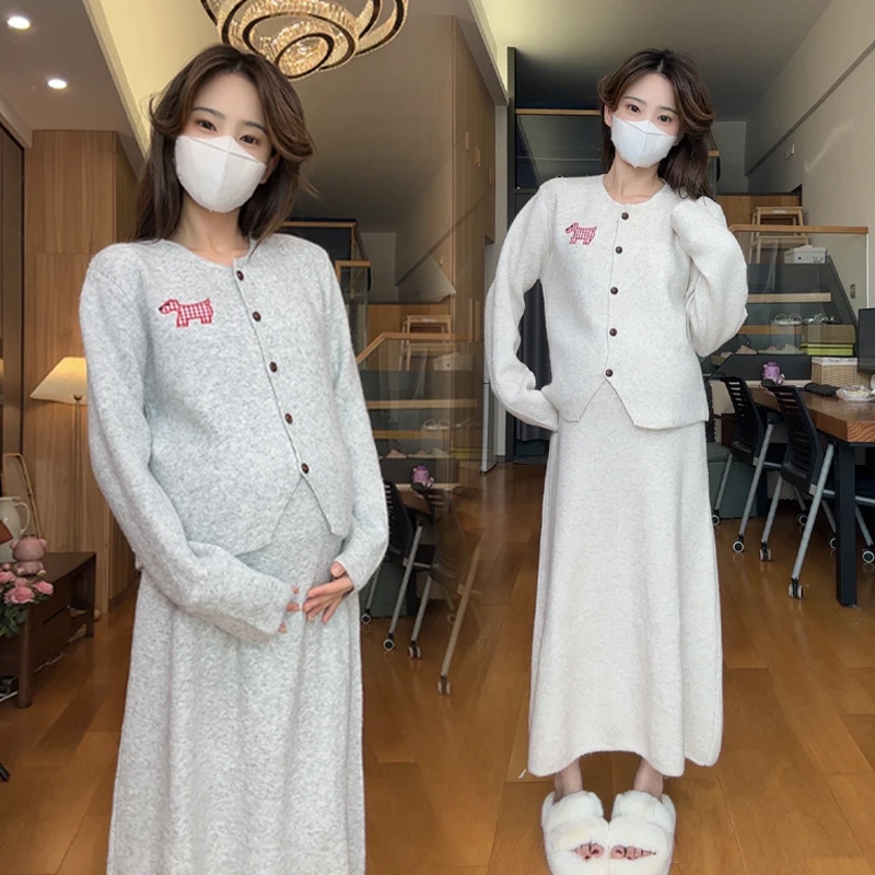 2025新款小马套装温柔时尚孕妇装针织毛衣半裙孕妇秋季套装