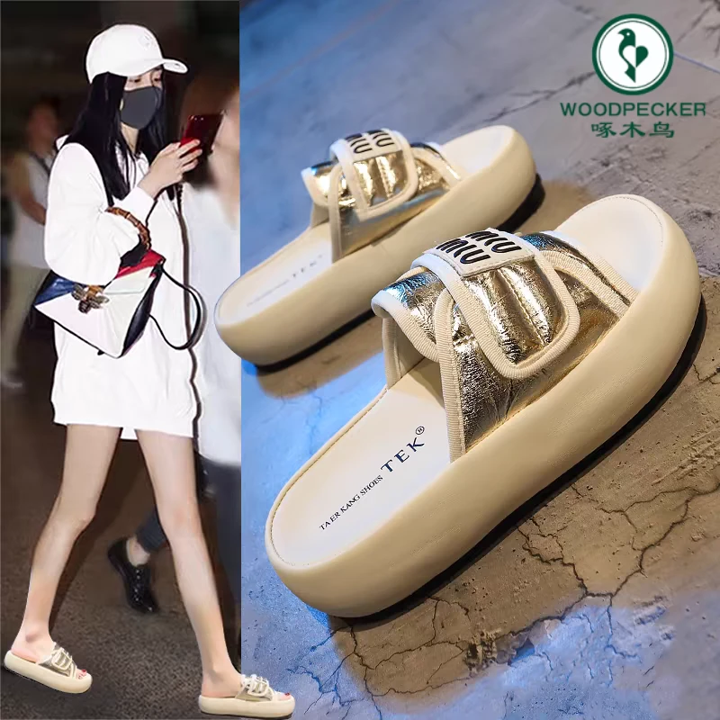 啄木鸟金色外穿爆款厚底拖鞋女夏2024新款超火配裙百搭踩屎感凉拖