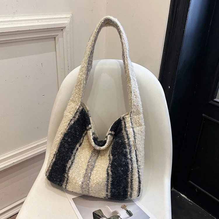 秋冬新款包包女慵懒风呢子通勤托特包百搭韩版糯叽叽毛绒包上班