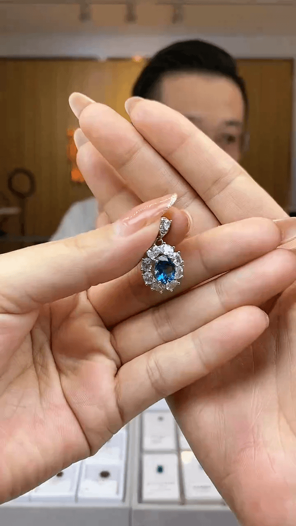 【闪购商品】托帕石吊坠(不含链)银S925镶嵌托帕石吊坠