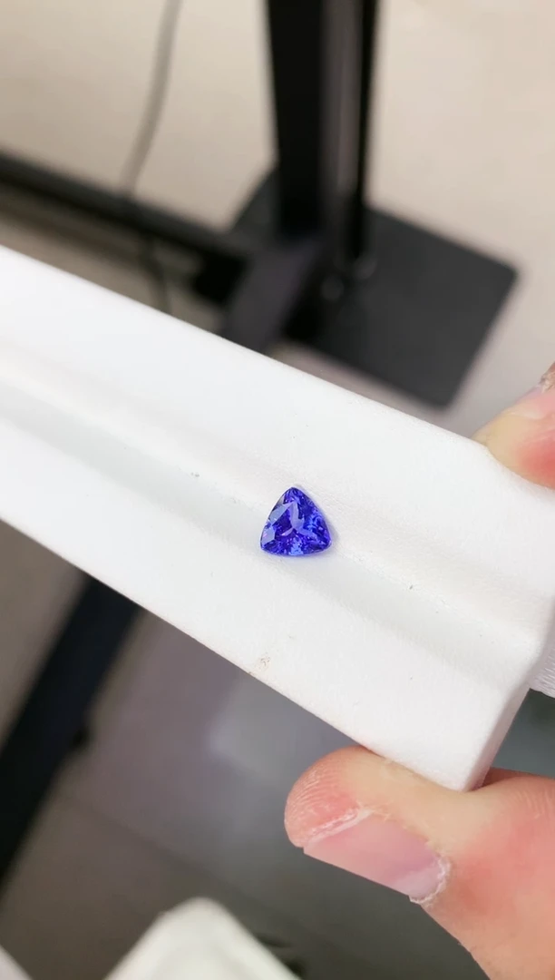 【闪购商品】坦桑石裸石未镶嵌天然坦桑石裸石1.2ct