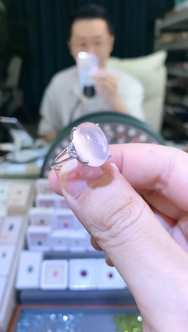 【闪购商品】芙蓉石戒指银S925镶嵌天然芙蓉石戒指