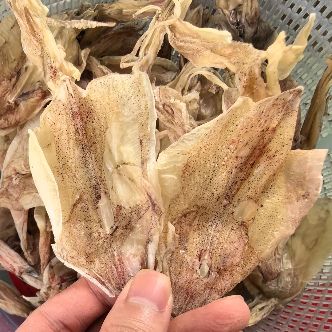 船晒吊晒小鱿鱼干 海南本地 炒菜煲汤煮粥 下饭菜