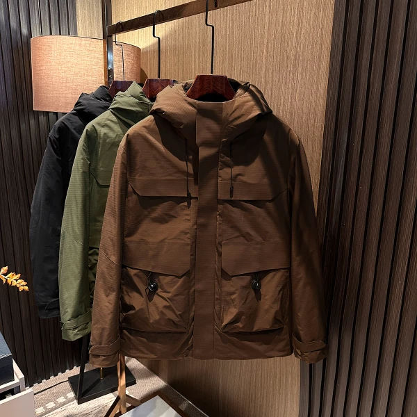 【户外顶奢 工装御寒】男士高档简约纯色连帽保暖防水工装羽绒服