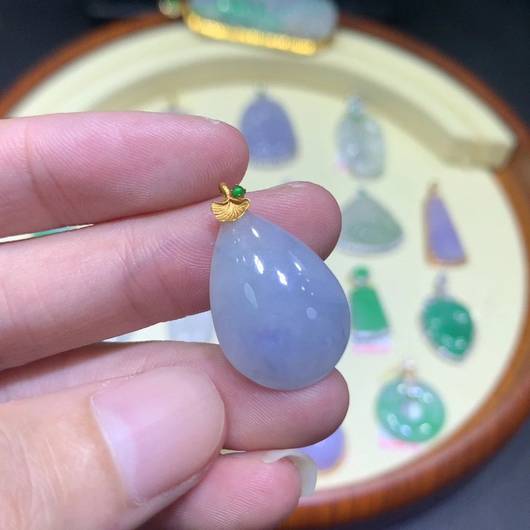 翡翠吊坠(不含链)18K金镶嵌