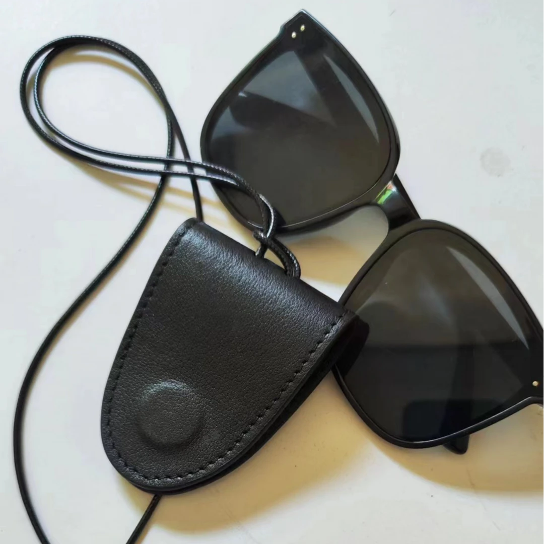 挂脖磁吸眼镜夹多功能头层牛皮皮革眼镜收纳夹户外旅行便携帽子夹