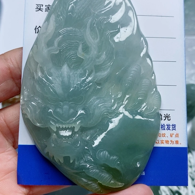 【闪购商品】翡翠颈饰未镶嵌王*