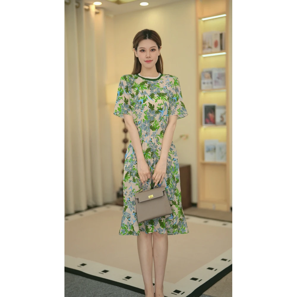 绿花真丝桑蚕丝连衣裙女夏季2025新款轻奢洋气高端鱼尾裙2023-061
