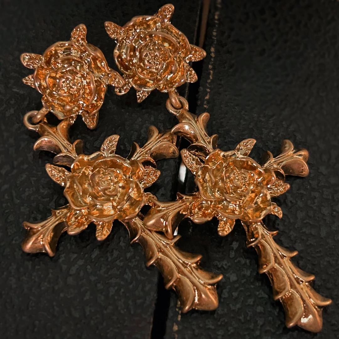 铜合金耳饰 2486西洋中古风vintage复古宫廷风金色玫瑰十字架耳环