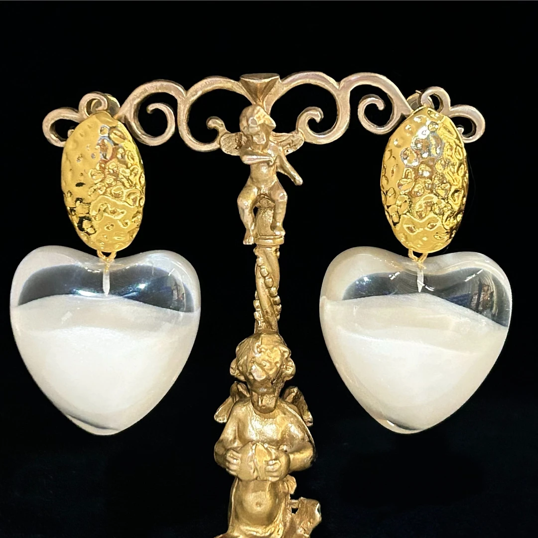 铜合金树脂耳饰  4227西洋中古风 vintage复古白色爱心耳环