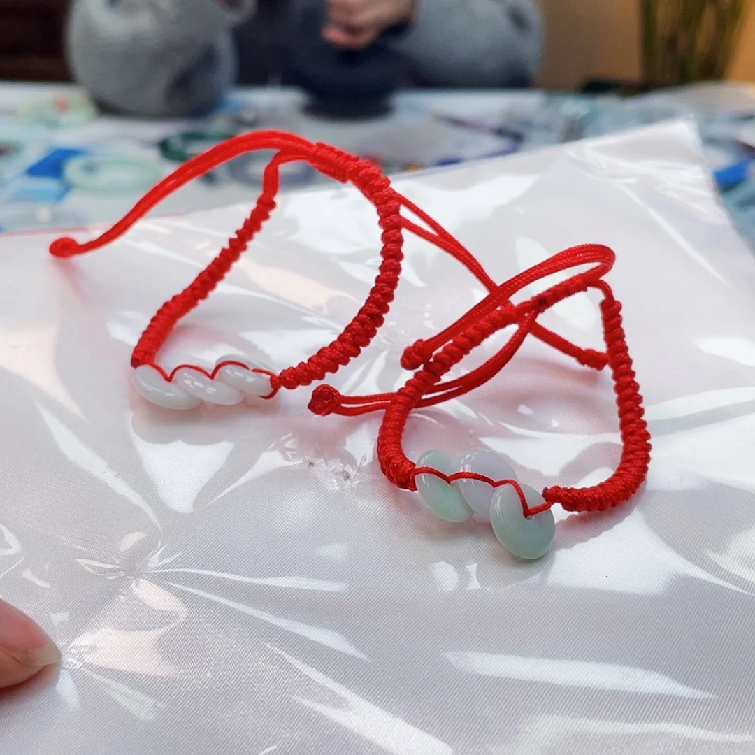 【闪购商品】翡翠手绳未镶嵌多样性发货一个