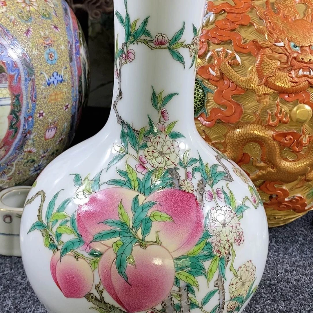 手绘陶瓷摆件工艺品