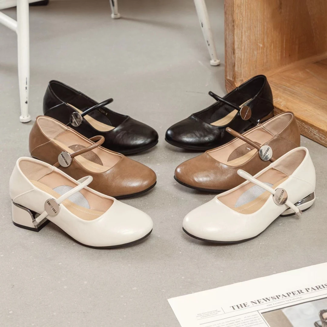 秋真皮玛丽珍鞋女粗跟妈妈鞋子百搭软底配裙子单鞋一字带上班皮鞋