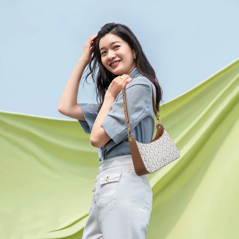 GOLF/高尔夫【5折特惠】百搭女士单肩包复古腋下包可调节斜挎包女包
